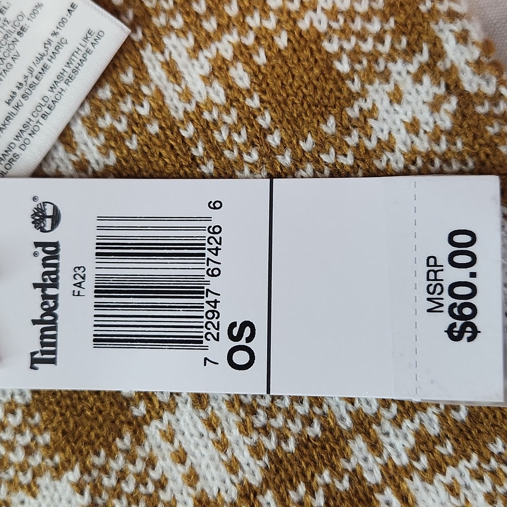 Timberland NWT Classic Checked Winter Scarf. Size 62x10" - Picture 10 of 10